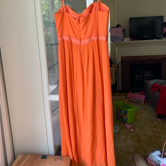 Floor length BCBG evening gown NWT - Picture 2 of 2